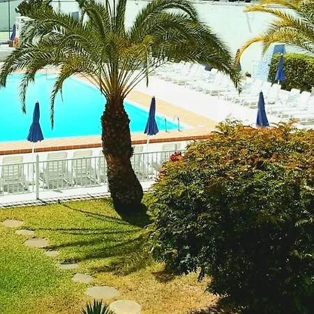Centro De *